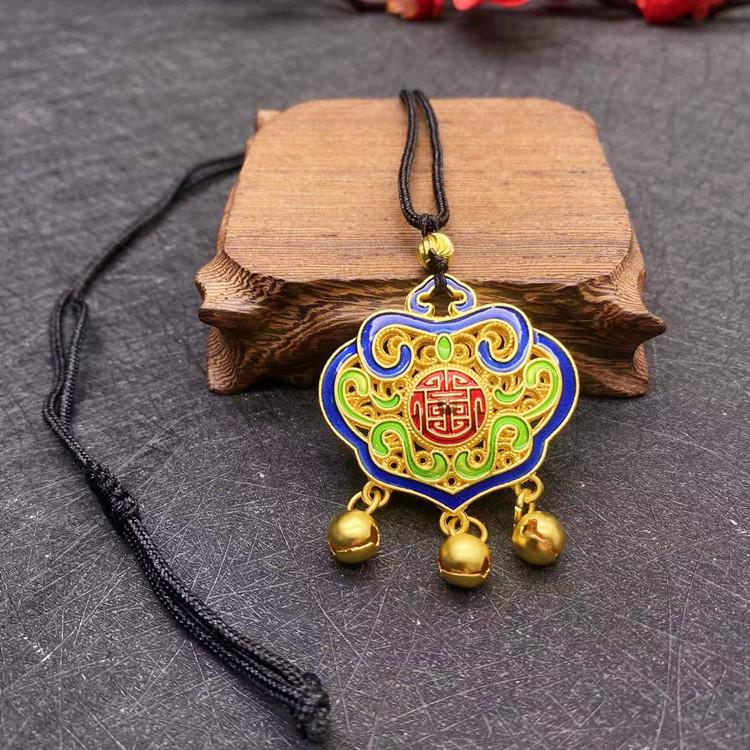 Vietnamesischer Sandgold Buddha Anhänger: Vergoldetes Maitreya Flammen Design