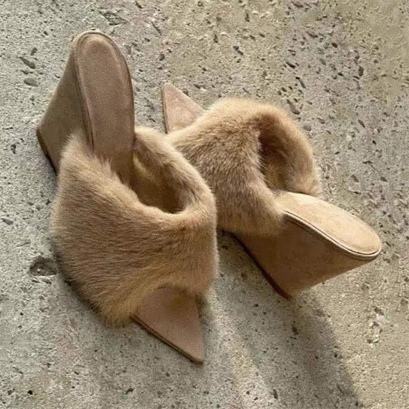 Fashion Fluffy Women Slippers Wedges Sandals Pointed Toe High Heels Shoes 2025 Winter Designer Brand Party Dress Shoes Sexy Flip Flops