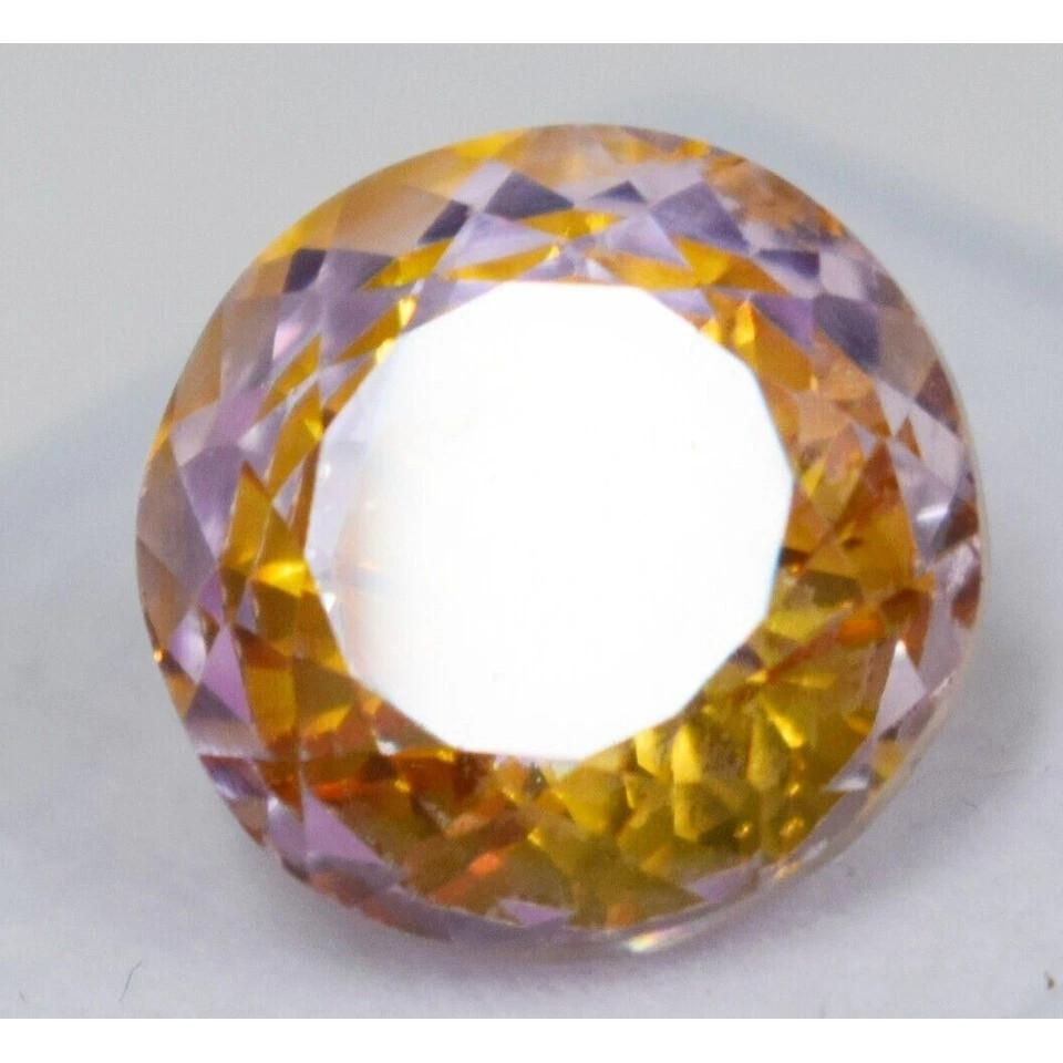 Natural Awesome Sapphire (Pitambari) . Round 14-16 Ct Stunning Gemstone