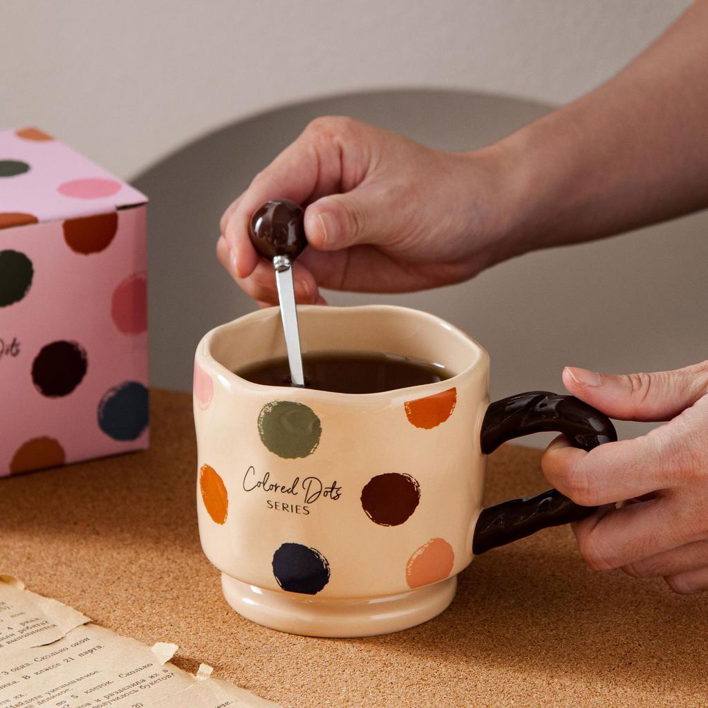 Retro Classic Ceramic Mug Household Water Cup Milk Breakfast Cartoon Cup Creative High Value Souvenir