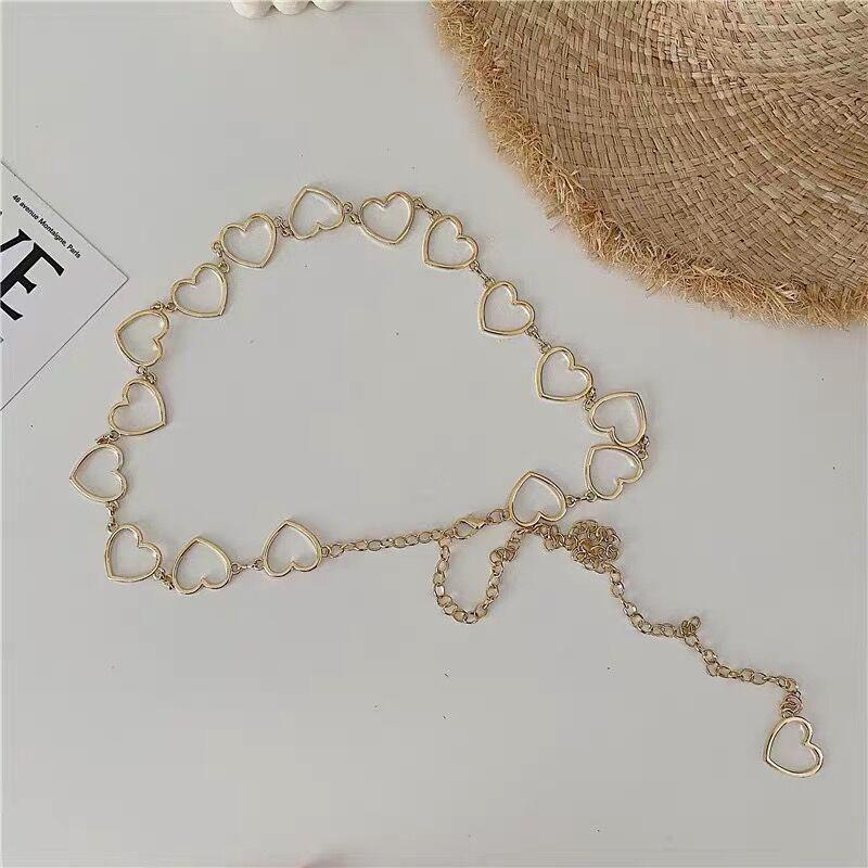 Elegant Women’s Metal Heart & Moon Waist Chain for Autumn/Winter Sweaters