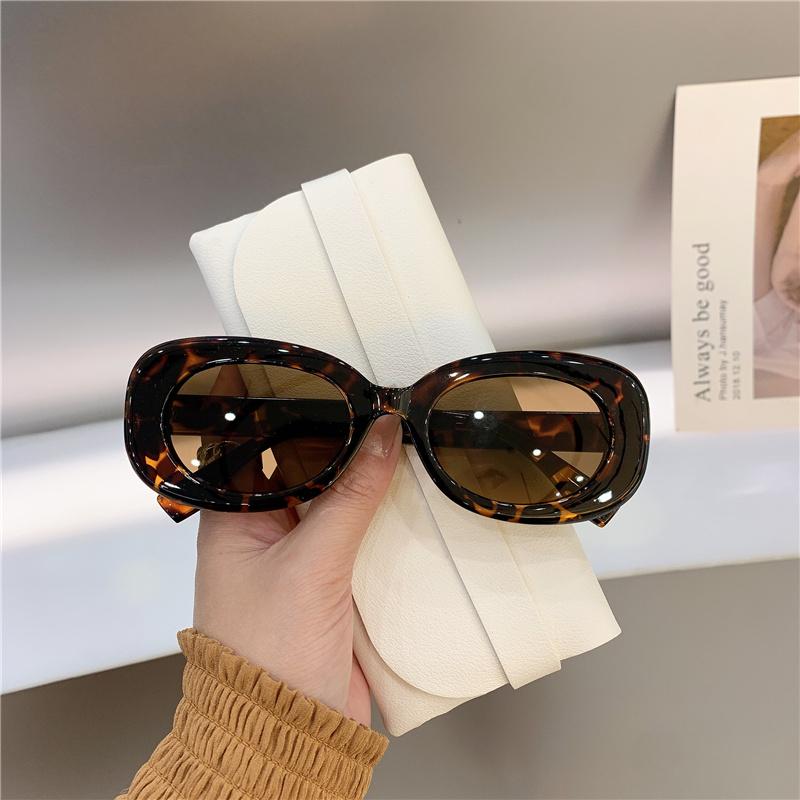 New Large Oval Frame Sunglasses UV400 Vintage Fashion for Men and Women Trendy Eyewear
