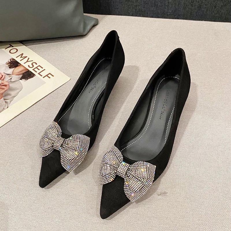 Fashion crystal beading bow flat shoes woman pointed toe suede leather moccasins women elegant bowknot flock loafers plus size 43