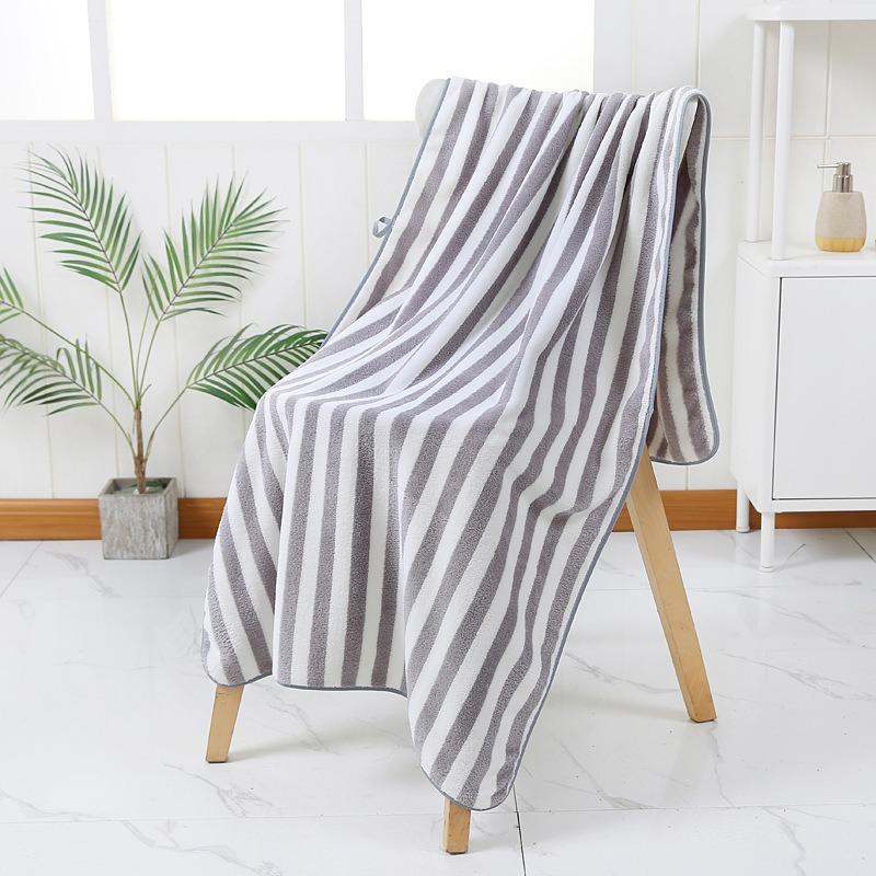 Double-sided Microfiber Coral Fleece Adult Bath Towel with Striped Color Strips Quick-drying Soft and Absorbent for Home Use