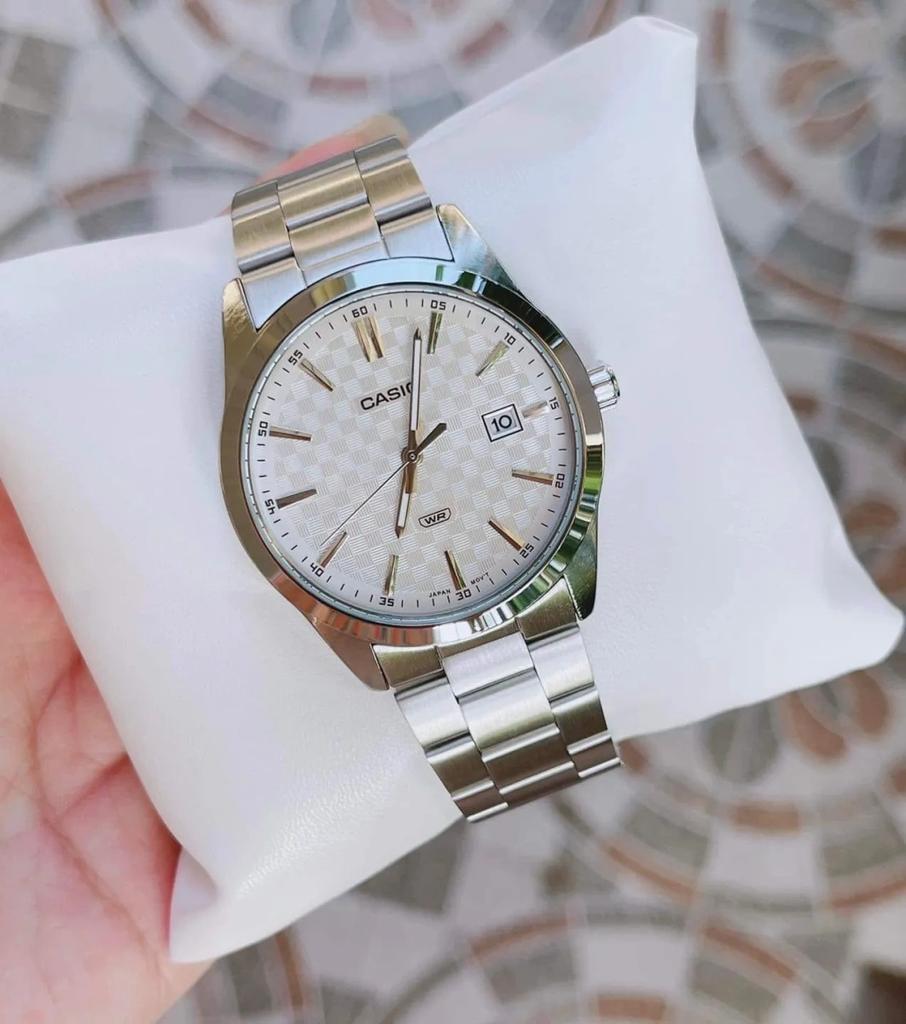 Herrenuhr CASIO MTP-VD03D-7AUDF + BOX