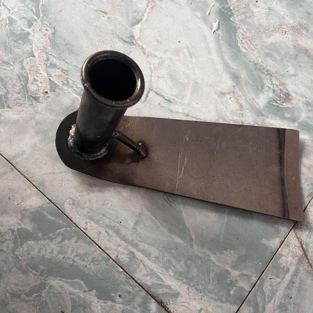 Manganese Steel Multi-Function Hoe for Ditching, Ridging, Fertilizing, and Plowing