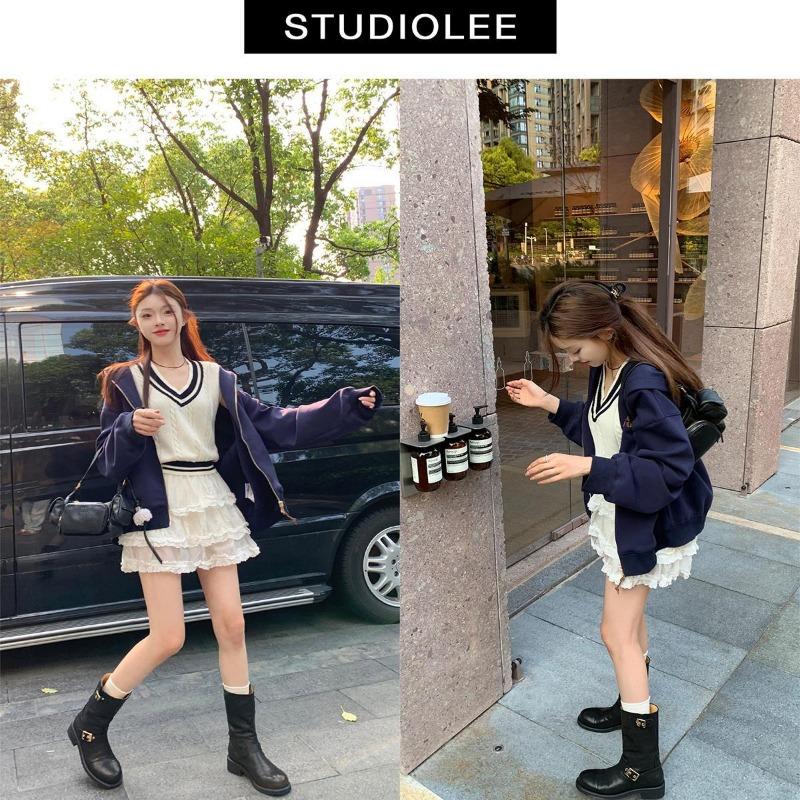 ~ Collection of medieval soft leather cowhide thick heel round head medium tube knight boots women's autumn and winter