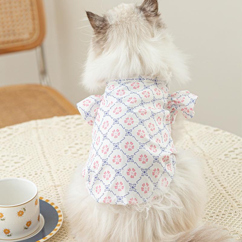 Elegant floral round neck cat two-legged vest puppet hair puppy dog thin spring and summer pet clothing cat clothes