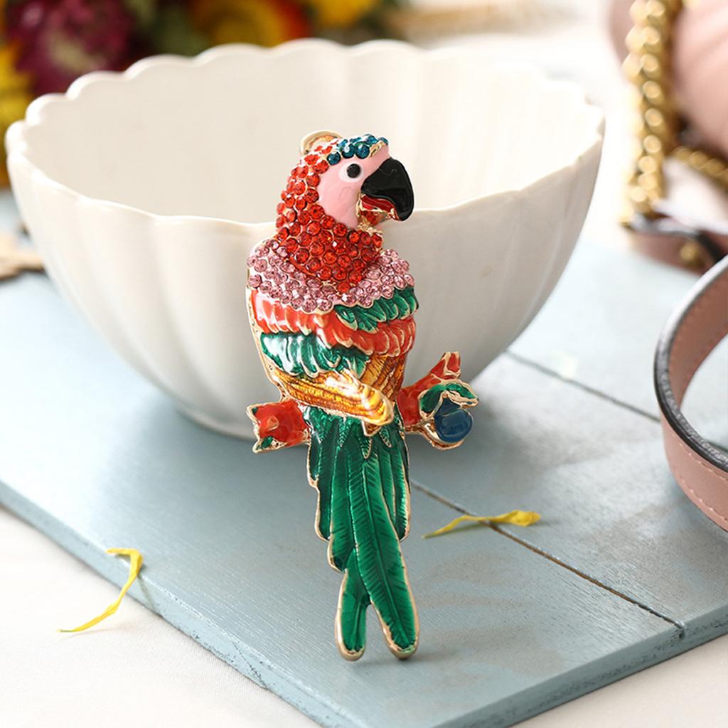 Colorful Parrot-shaped Car Crafts Keychain Alloy Metal High-end Handbag Pendants Decorated Tourist Souvenirs As Gifts