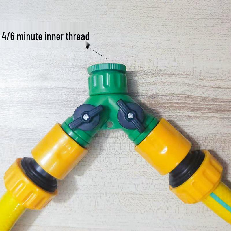 Connettore Adattatore Ripartitore a Tre Vie per Tubo Flessibile in Plastica da 1 Pollice con Valvola Rapida.