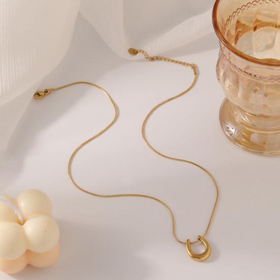 Yousheng Women Necklace Hollow Out Horse Hoof Shape Solid Color Extended Length Adjustable Stainless Alloy Colorfast Lightweight Lady Pendant Necklace