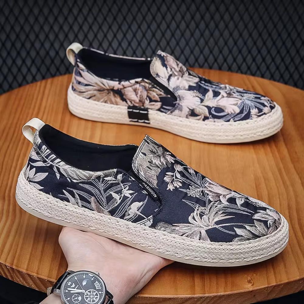 Designer Shoes Men New Breathable Fabric Slip-on Loafers Sneakers Casual Shoes Men Low Top Flower Print Canvas Men's Shoes