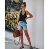 Streetstyle-Denimshorts mit ausgefranstem Saum und geradem Bein