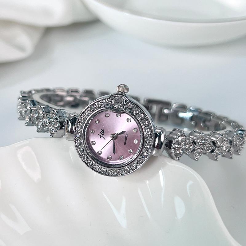 

Женские часы Легкий люкс Бренды Нишевые Изысканные Компактные Браслеты Высококлассные Сплавные Ремешки Модные Студенческие Кварцевые Часы