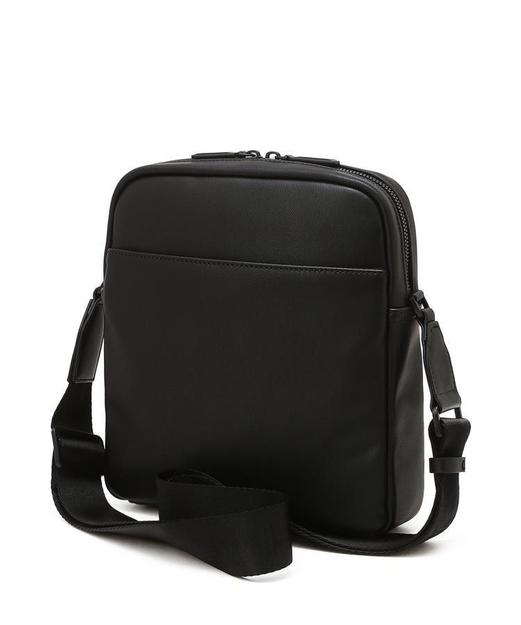 Daks Men'S Accessories Black Logo Embellished Leather Crossbody Bag Dbba6F003Bk