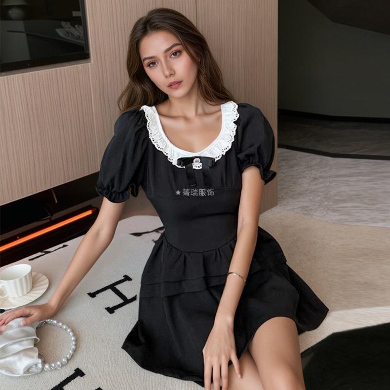 

Женское летнее кружевное платье в стиле пэчворк с квадратным вырезом и пышными рукавами XL чёрный