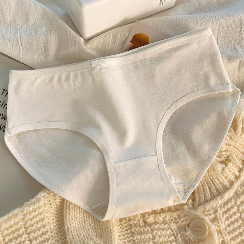 Baumwoll-Damen-Antibakterielle Nahtlose Slips mit mittlerer Taille - Koreanischer & Japanischer Stil: Atmungsaktiv, Einfach, Bequem für Mädchen.