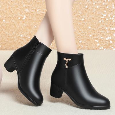 Chaussures mère automne et hiver bottines femmes talon moyen bottes cuir polaire chaussures talon épais chaussures en coton chaussures d'hiver pour personnes âgées bottes simples