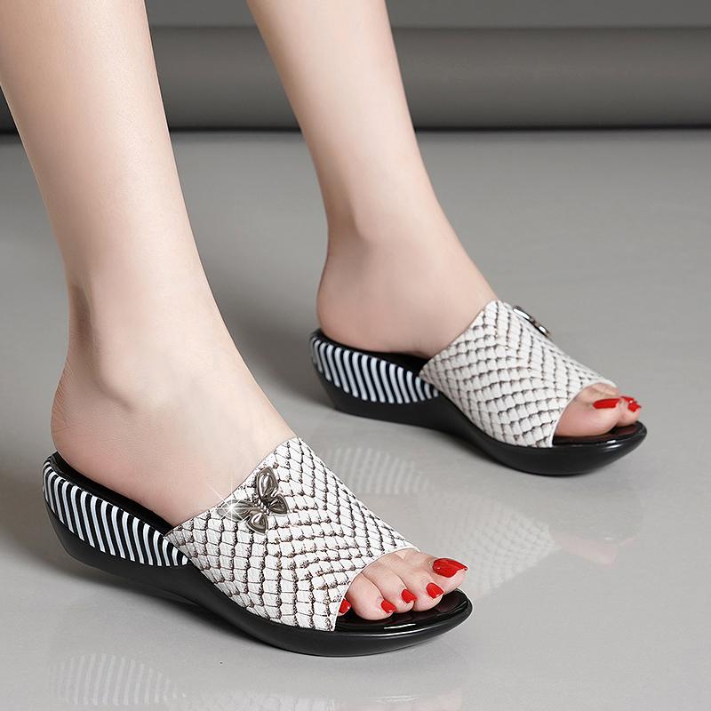 Fashion GKTINOO 2025 Summer Platform Flip Flops Fashion Beach Shoes Woman Anti-slip Genuine Leather Sandals Women Slippers Shoe
