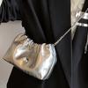 2025 New Bag Women's Niche Light Luxury Pleated Cloud Bag Chain Messenger Bag Fashionable Versatile Shoulder Bucket Bag