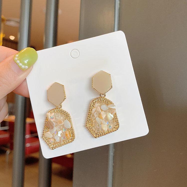 

Серьги Sweet Girl, корейская мода, новые серьги, темперамент, простые серьги с кристаллами, женская фабрика одежды бежевый