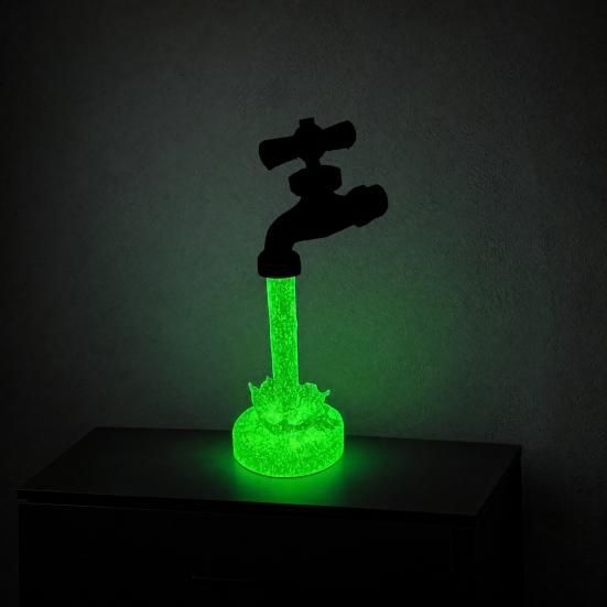 Leuchtet im Dunkeln Wasserhahn Figur, 3D Gedruckter Wasserhahn Aquarium Ornament mit Leuchtendem Wasserfluss für Schreibtisch Veranda Heimdekoration