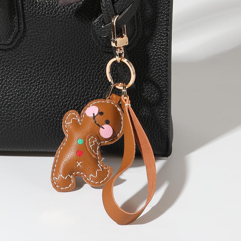 Handmade Leather Gingerbread Man KeyChain Cute Christmas KeyRing Bag Charm Christmas Ornament with Gift Box