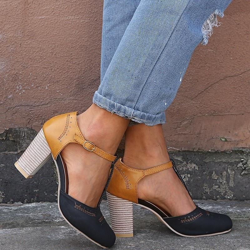 Summer New Fashion Women'S High Heel Sandals Ladies Pointed Toe Sandals Chunky Heel Shoes Plus Size 35-43