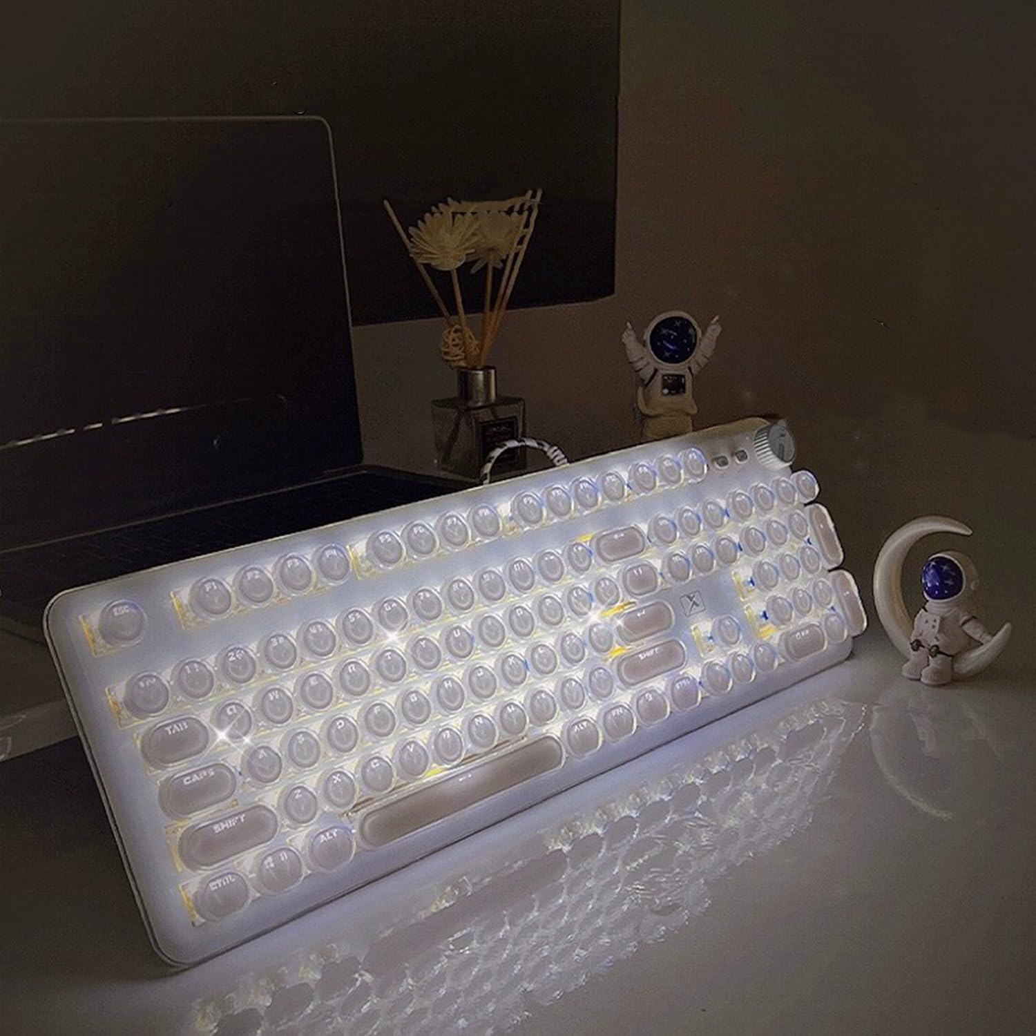 

EWEADN K520 Crystal Clear Mechanical 104 Keyboard with Transparent RGB Wired Plug and Office English Layout Keyboard, Keys, Typewriter-Style Keycaps,