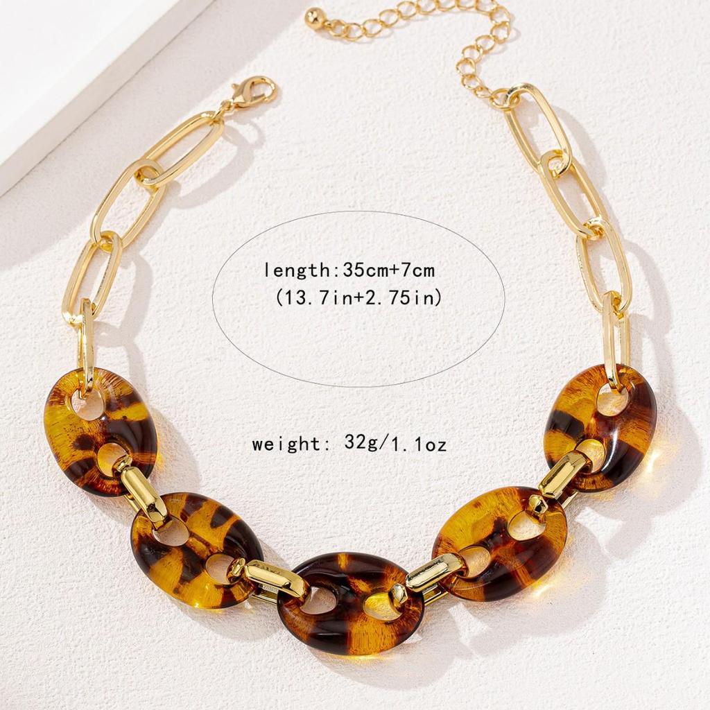Acrylic Pig Nose Necklace: Minimalist, Sexy, High-End Jewelry