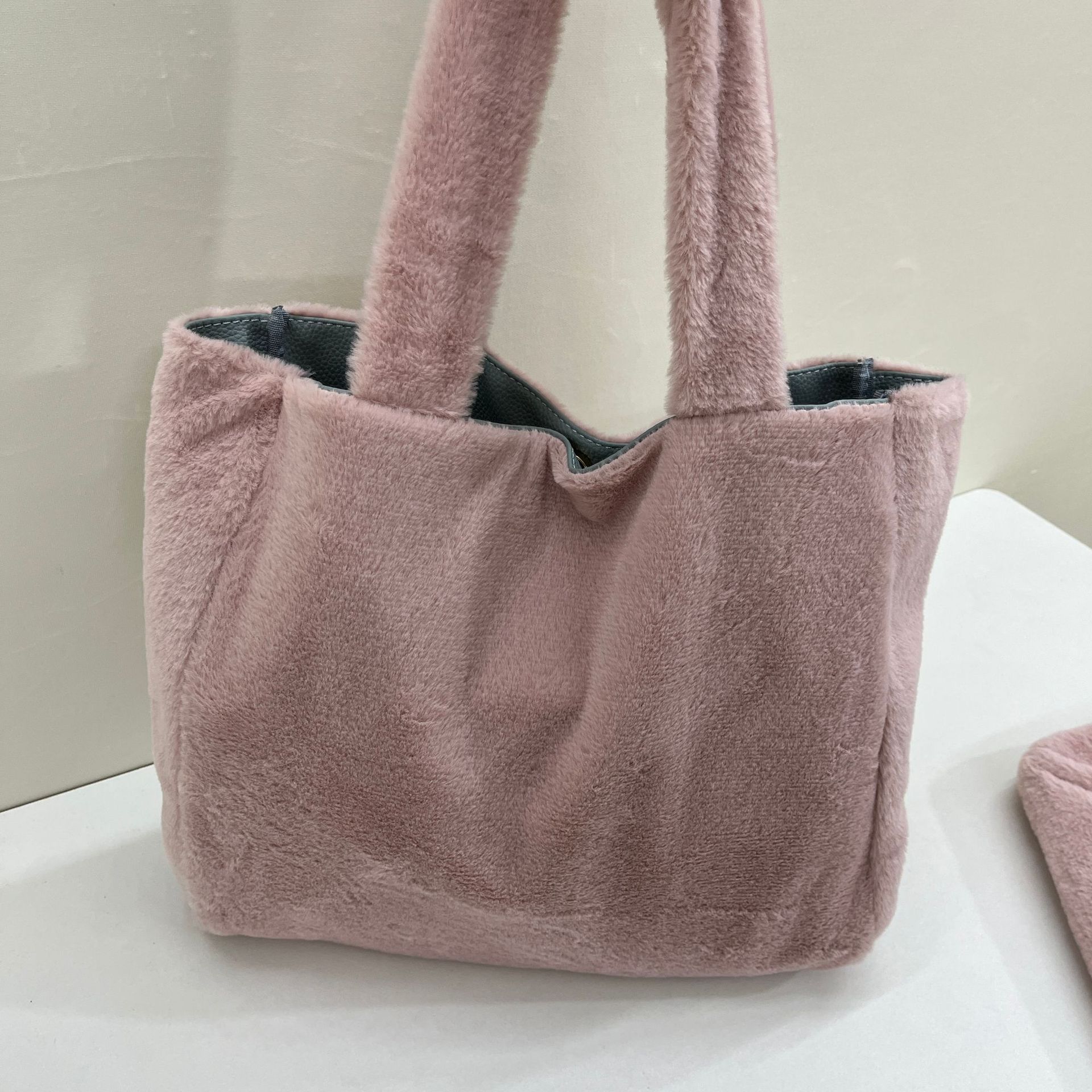 

Сумка-тоут для женщин с мехом, вместительная, переносная, через плечо, мягкая, вощеная, с мехом