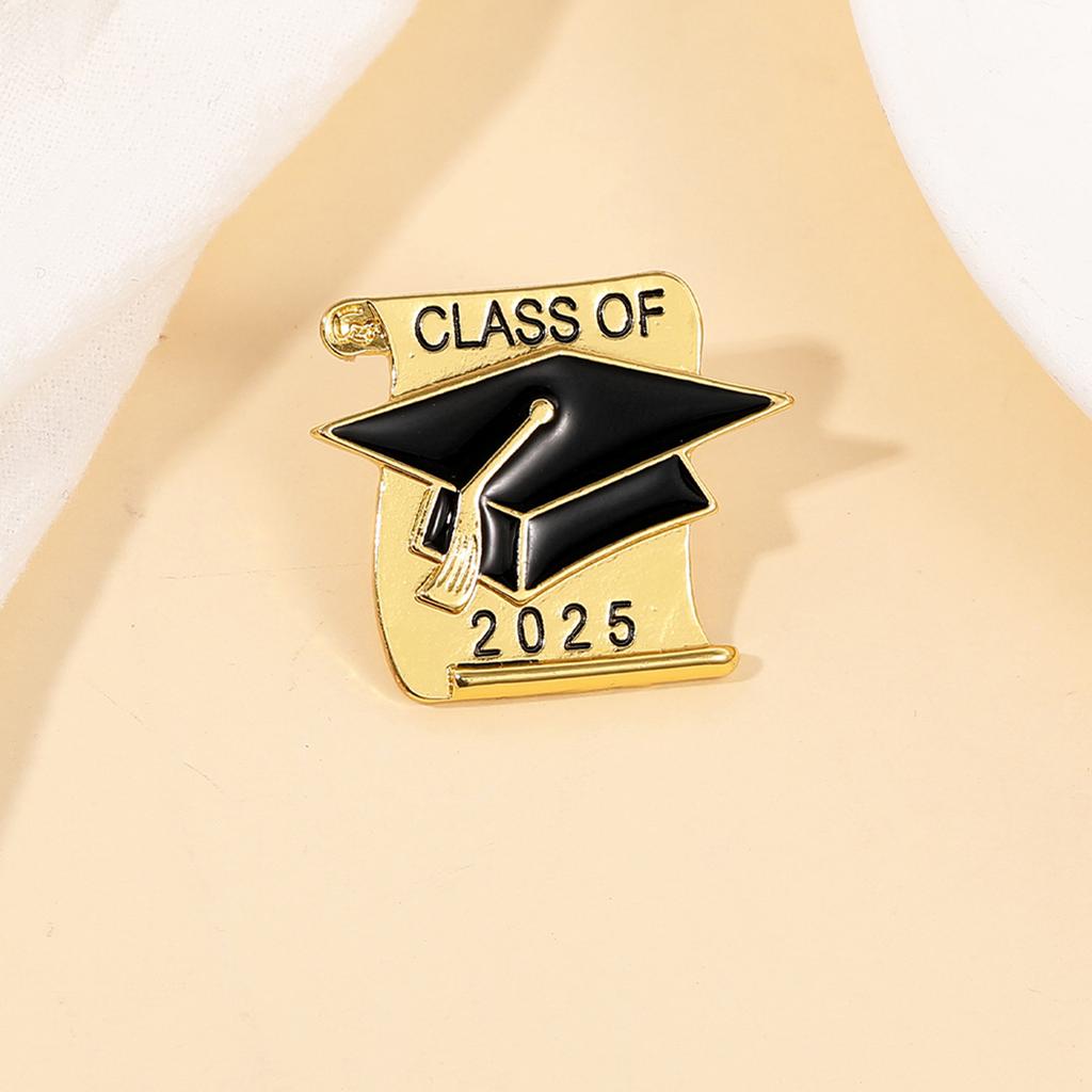 Premium Alloy Graduation Hat Brooch Classic Graduation Hat Brooch for Alumni Gatherings and Keepsake Collections