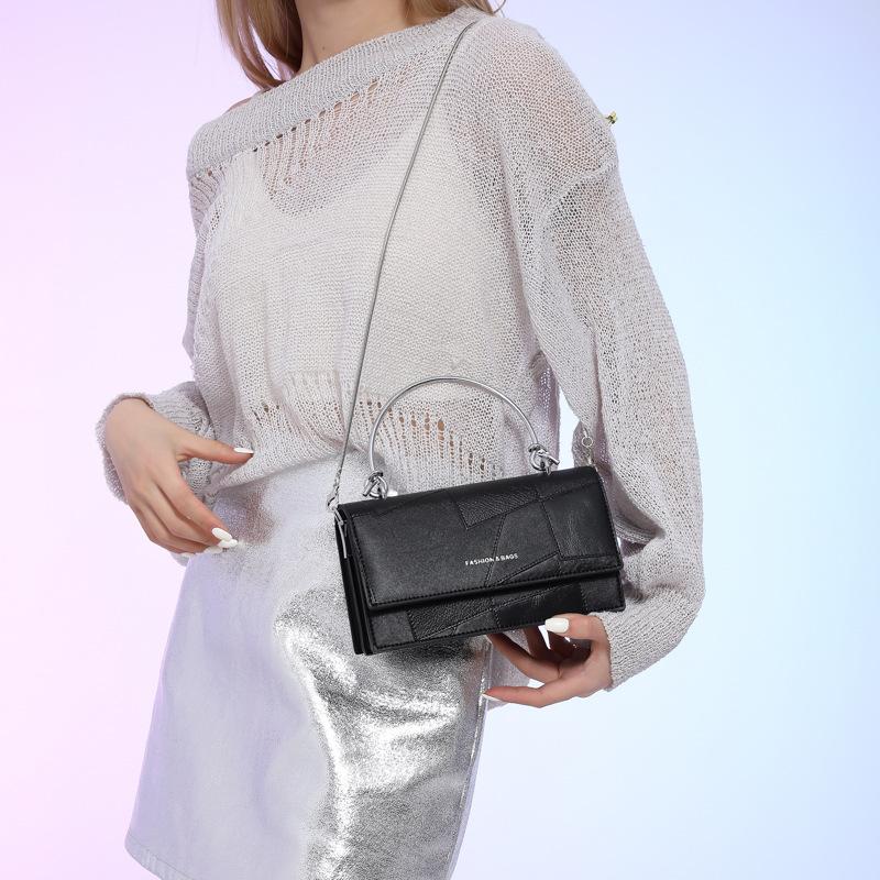 Niche Chain Shoulder Bag Women's New Temperament Versatile Small Square Bag Metal Portable Messenger Bag