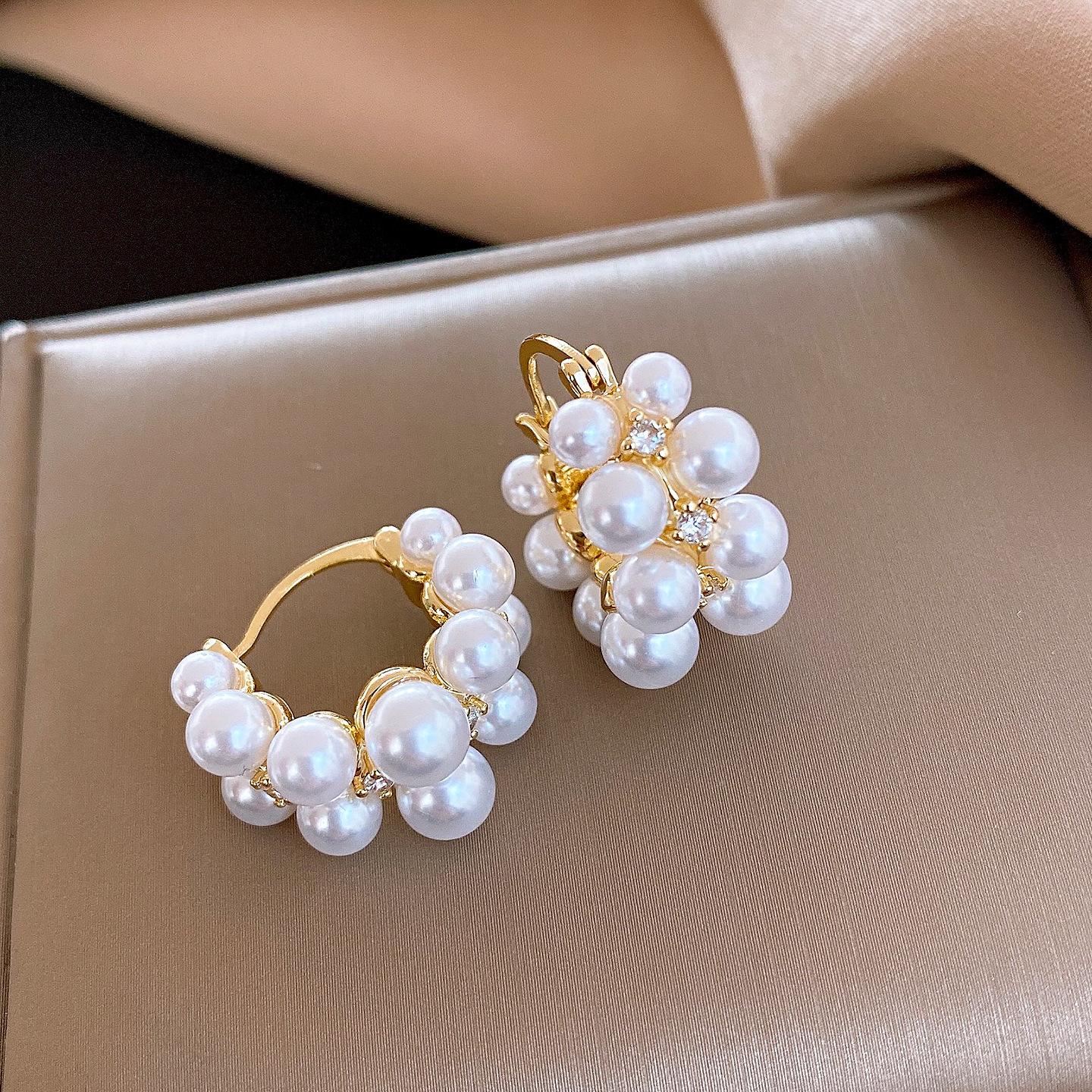 Baroque retro zircon round pearl ear buckle light luxury versatile earrings elegant temperament earrings