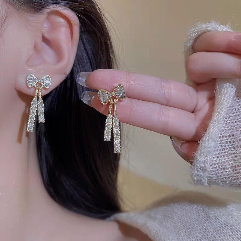 Diamond Bow Tassel Earrings: Women s Trendy and Chic Ear Studs with Light Luxury Design