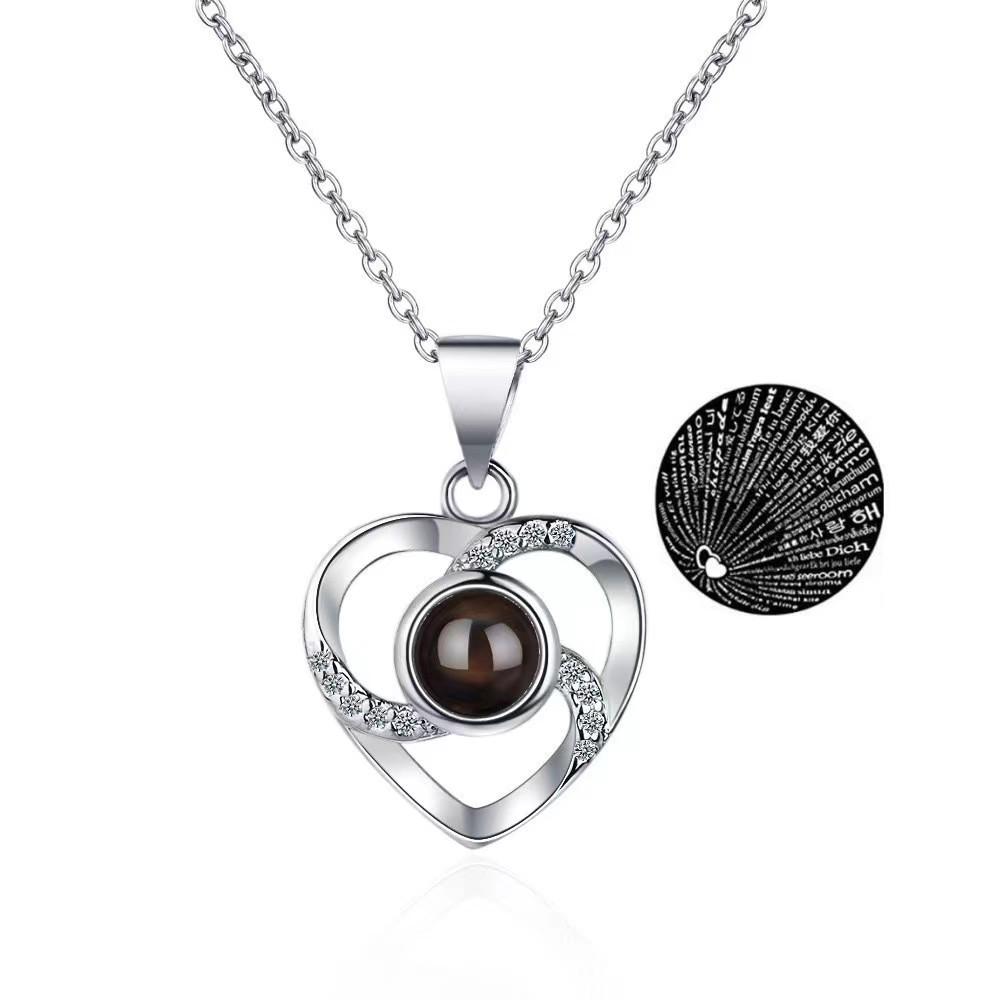100 Languages 'I Love You' Heart Projection Necklace - Valentine's Day Gift