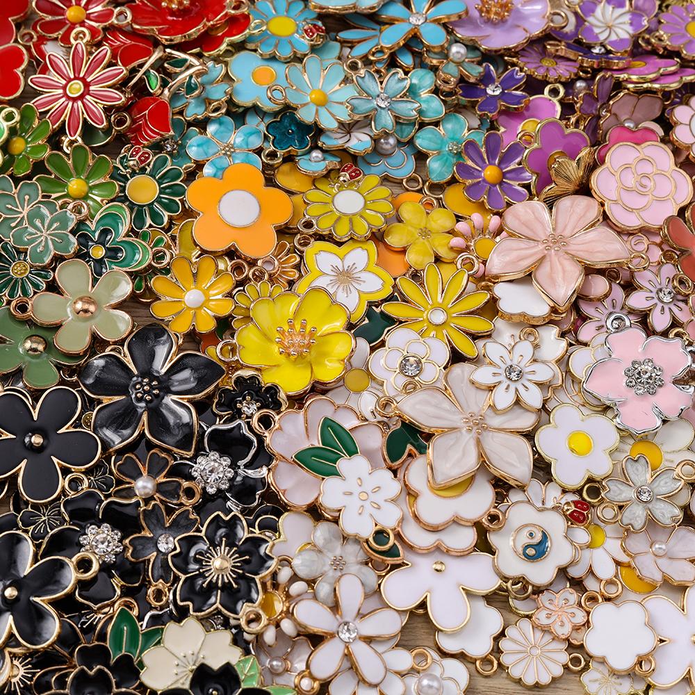 Tusember Mixed Flower Pendants 10Pcs Cute Colorful Flowers Charms for DIY Keychain Bracelets Necklace Jewelry Making Accessories