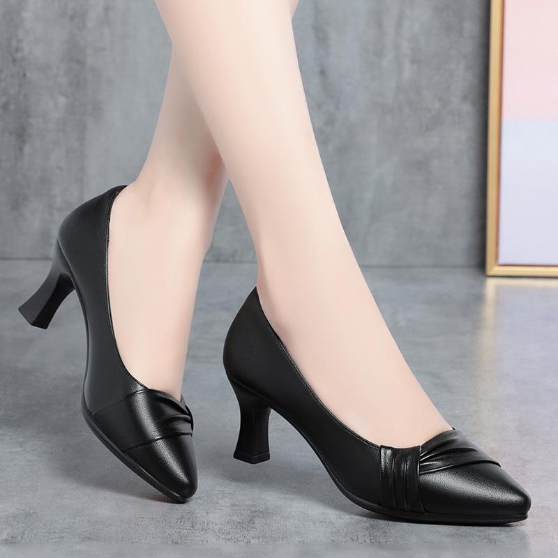 

Work shoes women s black women s leather shoes soft sole comfortable work occupation pointed high heels soft leather single shoes versatile 41
