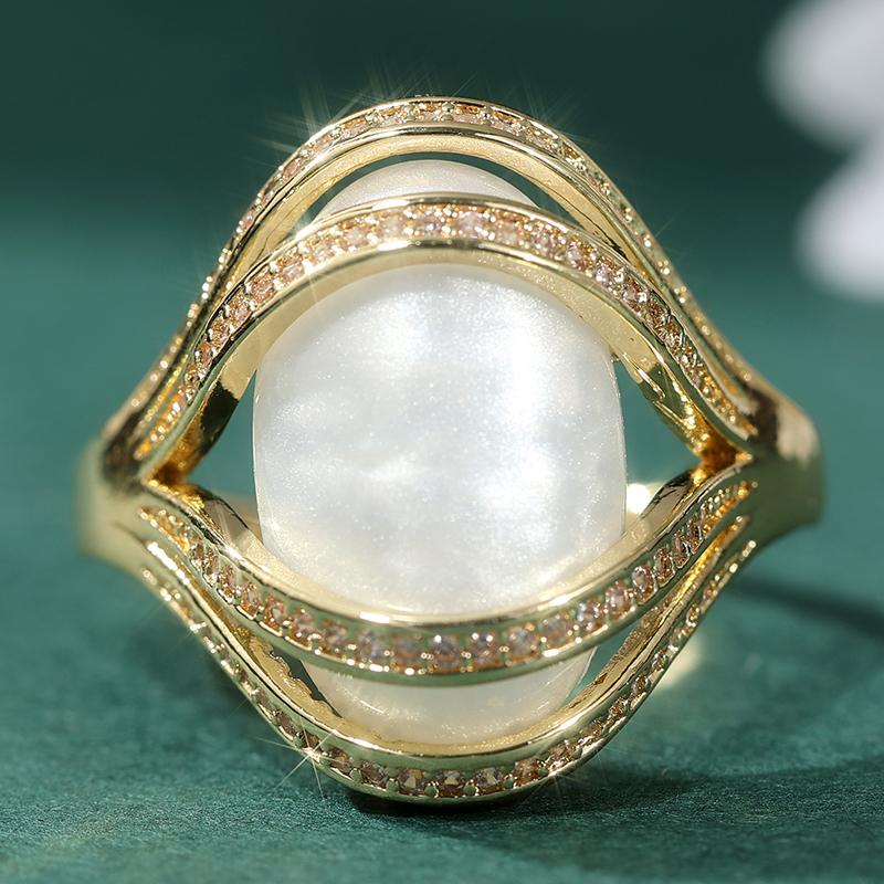 Vintage Gold Color Oval Inlaid Imitation Pearl Women's Ring Daily Wear Party Jewelry