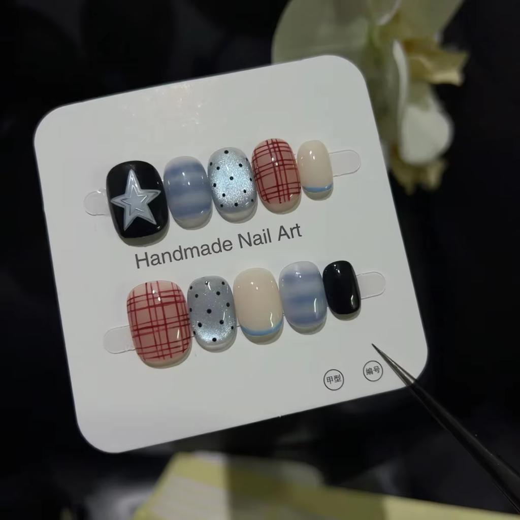 10 Pcs Short Oval Press On Nails Glossy Block Stripes And Star Designs Mix And Match False Nails For Women And Girls