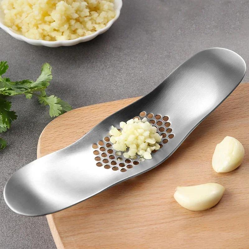 Garlic Press Rocker Stainless Steel Garlic Crusher Chopper Slicer Garlic Cutter Chopping Peeling Tools Home Kitchen Gadgets