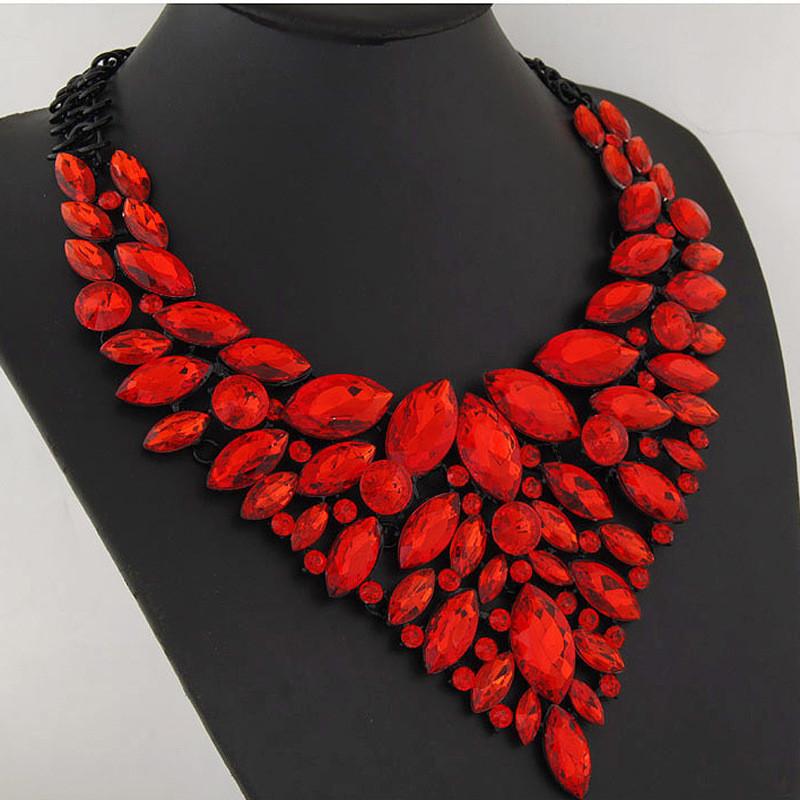 Fashion Geometric Alloy Pendant Necklace For Women With Gemstone Accents