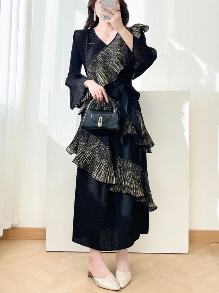Elegant Plus Size Pleated Ruffle Lace-Up Dress