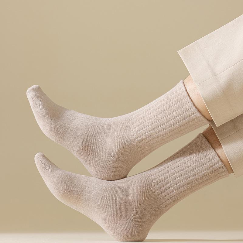 Men's Solid Color Combed Cotton Socks – Autumn/Winter Mid-Tube, Casual & Business Styles with Imitation Hand-Sewn Toe