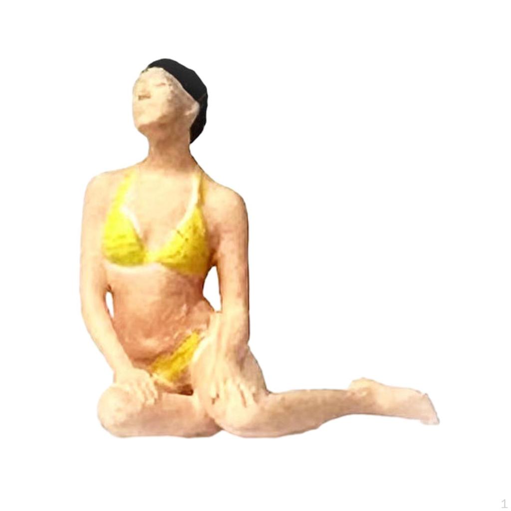 1/64 Girl Figures Beach Swimsuit Woman Character Handpainted Resin Miniature Scenes for Collections