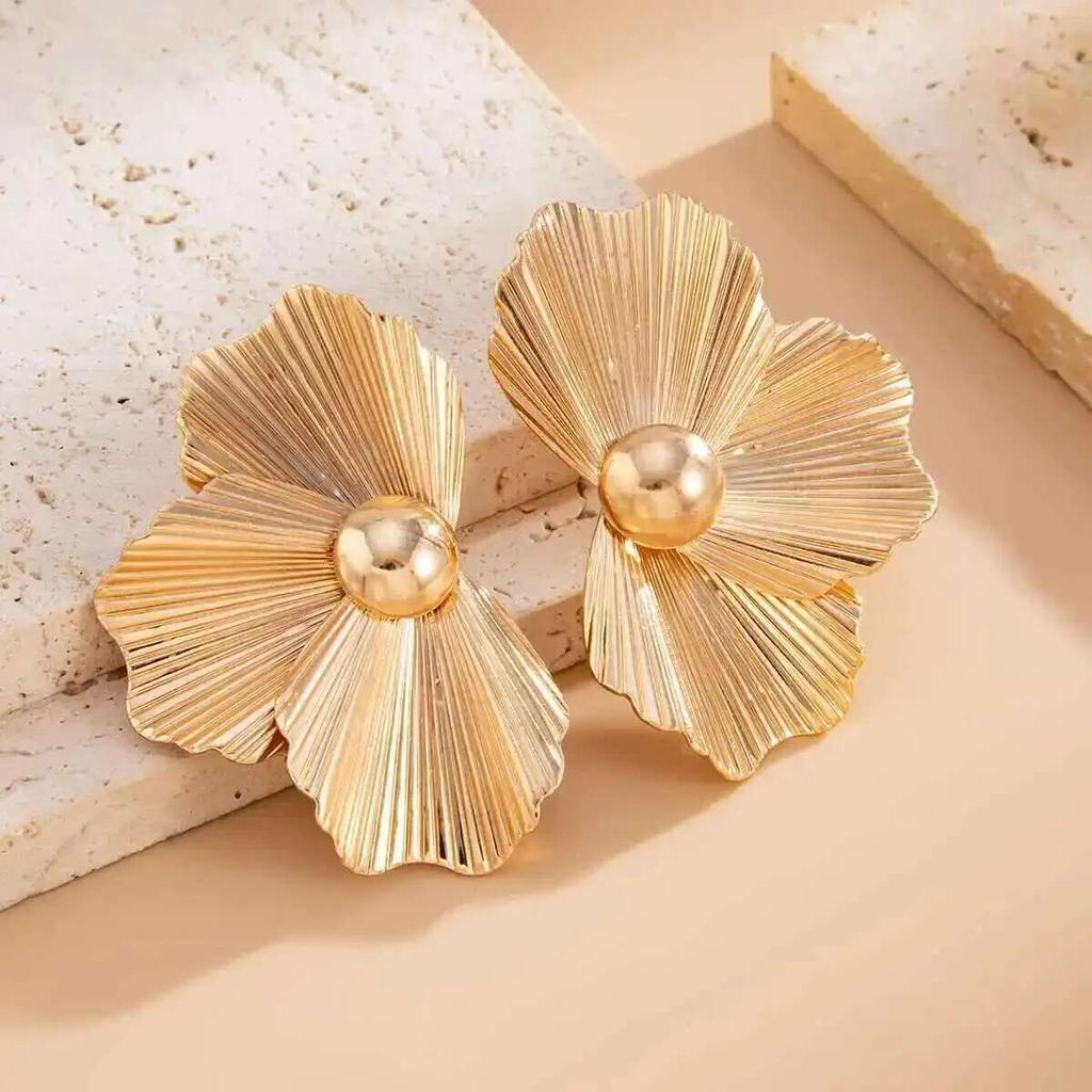 Salircon Exquisite Irregular Half Flower Stud Earrings Women Trendy Elegant Line Petal Earrings Jewelry Accessories Gift New