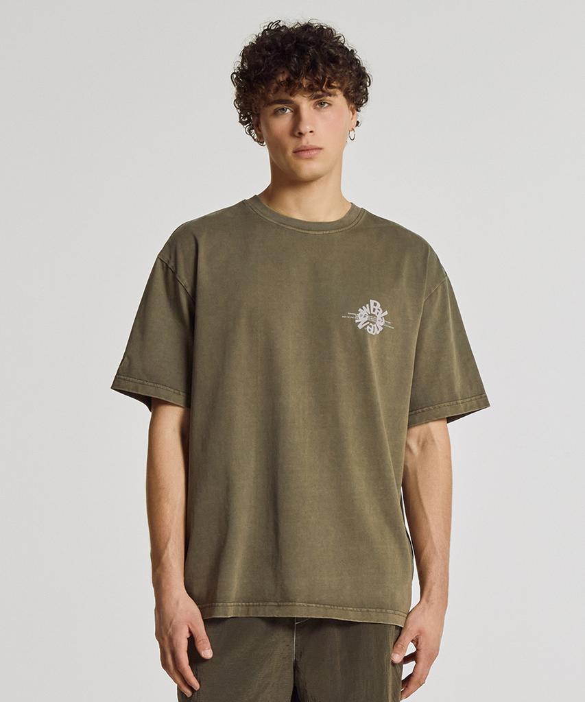 Nyuballanseu Nbneg2A083 / Uni Archive Pace Circle Short Sleeve T-Shirt (Gray Khaki)