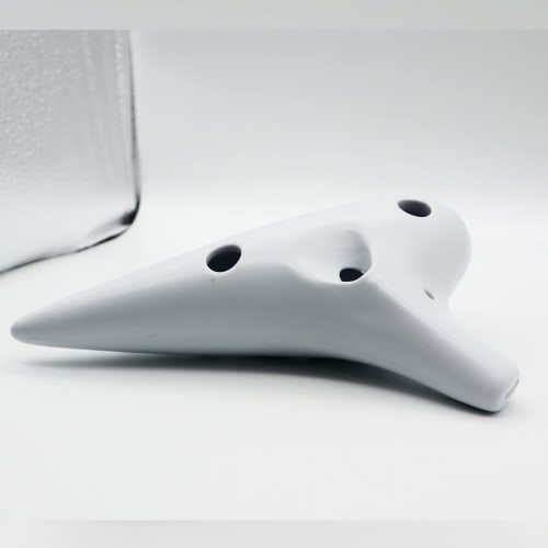 Aestivate Plastic Ocarina, 12-Hole Alto C Key, Plastic AC Ocarina with Brass Pipe (White)