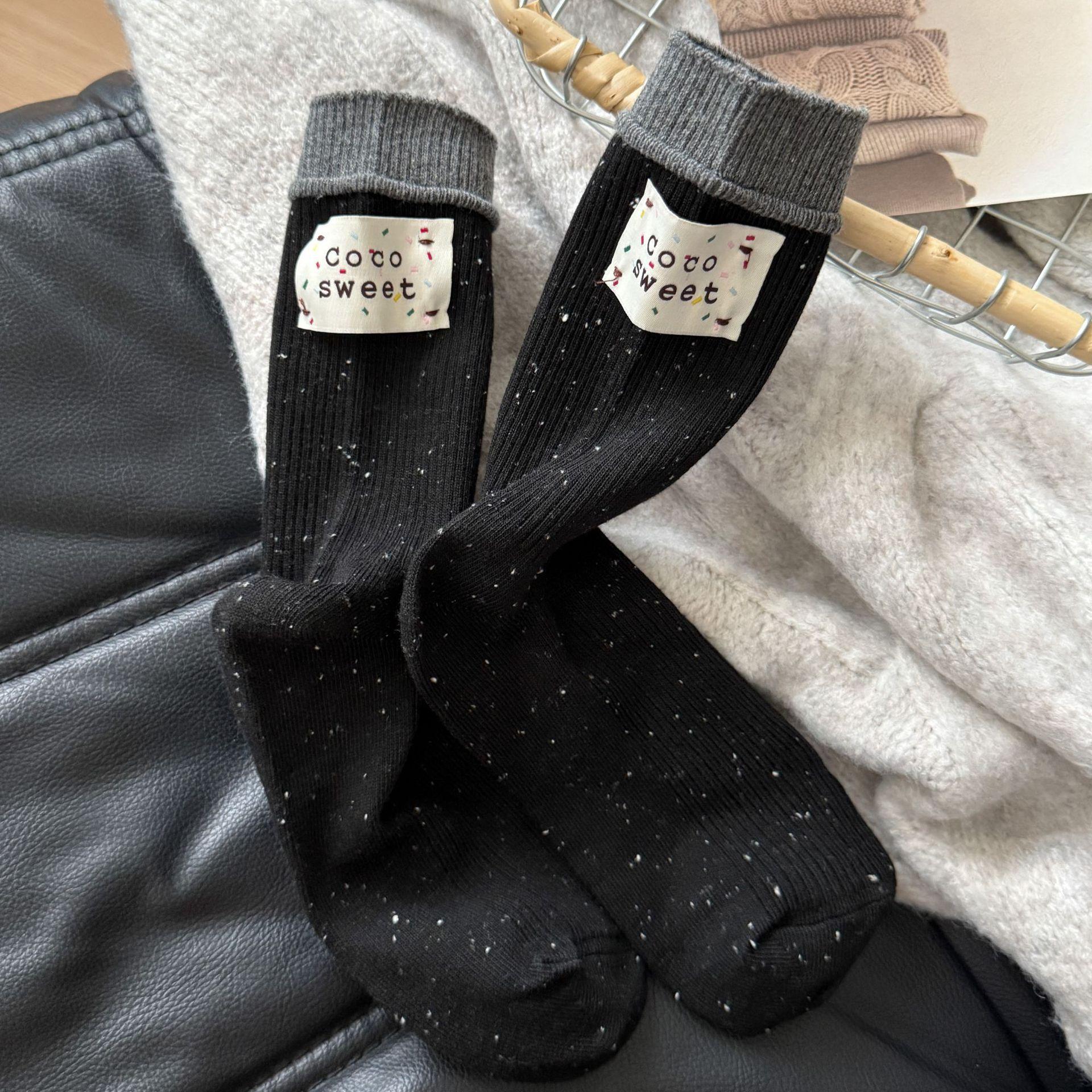 

Contrasting Socks, Idea Gauze Heel, Colorful Cloth Label, Mid-Leg Socks, Double Needle Trend, Vintage Pile Socks One size fits all чорний