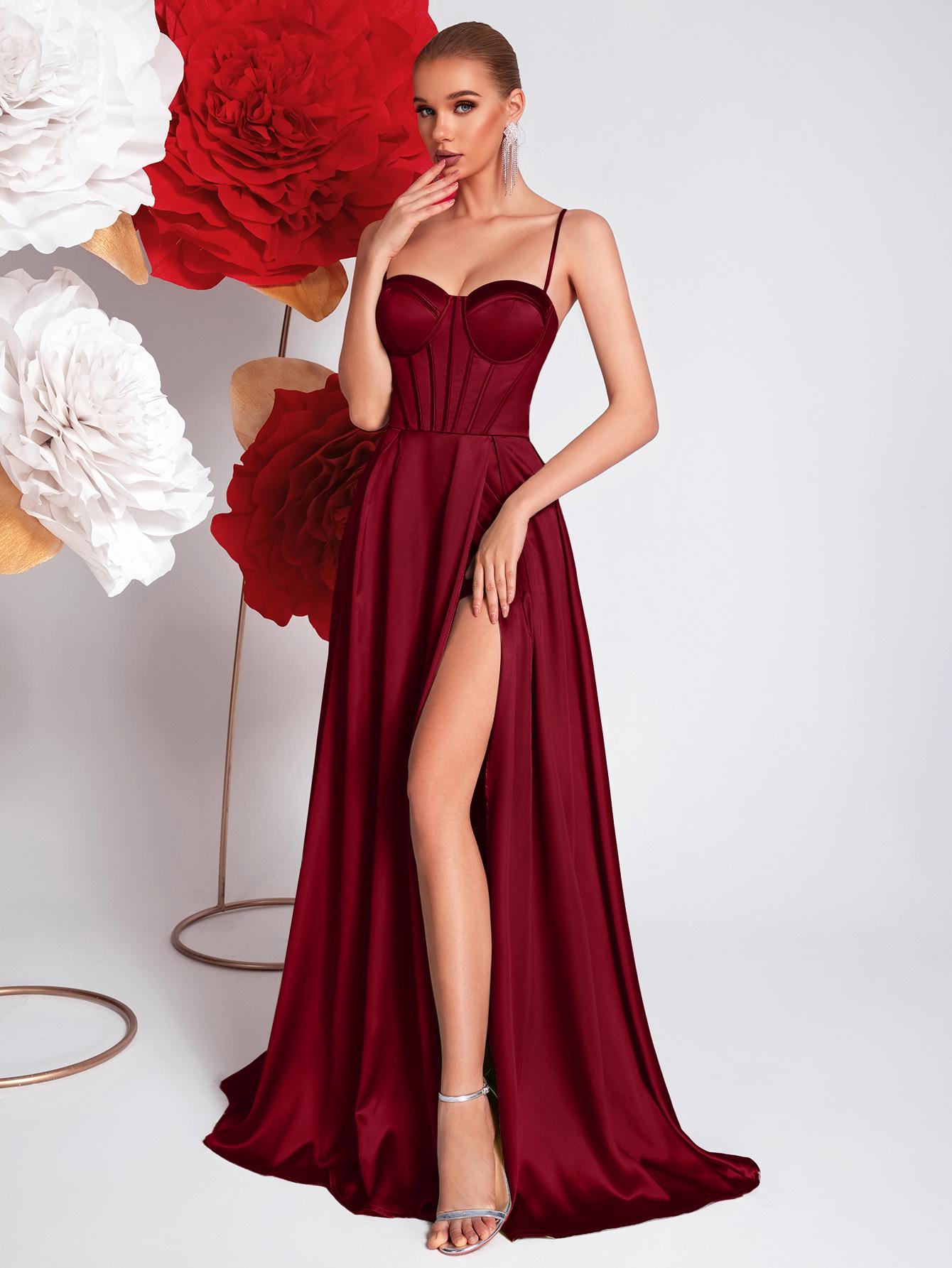 

Европейское и американское атласное платье-слинг премиум-класса, стройнящее фигуру Small вино красного